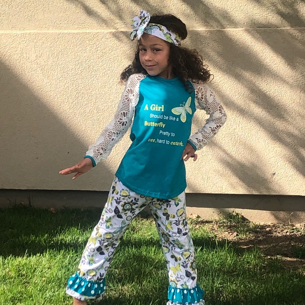 SALE  🦋 Girls Should be like a Butterfly 2pc  Set - Picture 8 of 8